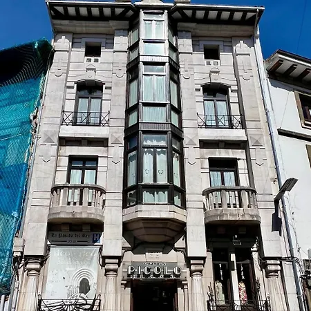 La Casa De Piedra Llanes